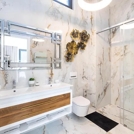 Villa Medusa Luxury Marina